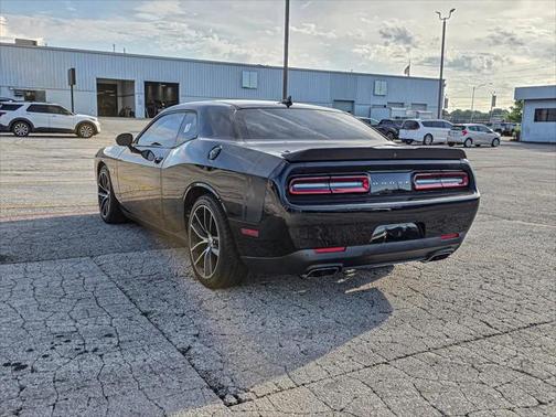 2016 Dodge Challenger R/T Scat Pack