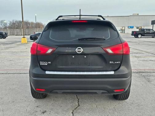 2017 Nissan Rogue Sport SL
