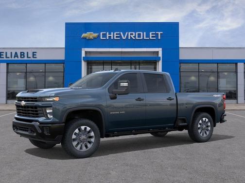 Lakeshore Blue Metallic 2026 Chevrolet Silverado 2500 Custom