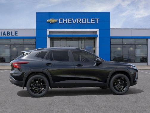 Mosaic Black Metallic 2026 Chevrolet Trax FWD ACTIV
