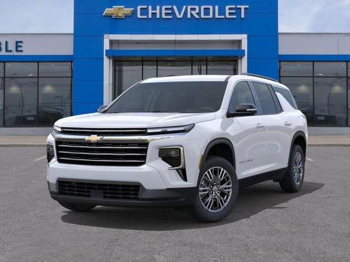 Summit White 2026 Chevrolet Traverse LT
