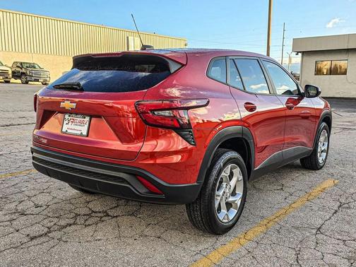 2024 Chevrolet Trax LS