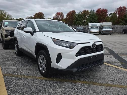 2022 Toyota RAV4 LE