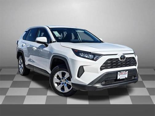 2022 Toyota RAV4 LE