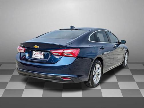 2022 Chevrolet Malibu FWD LT