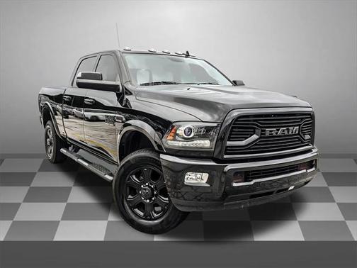 2018 RAM 2500 Laramie Crew Cab 4x4 6'4' Box