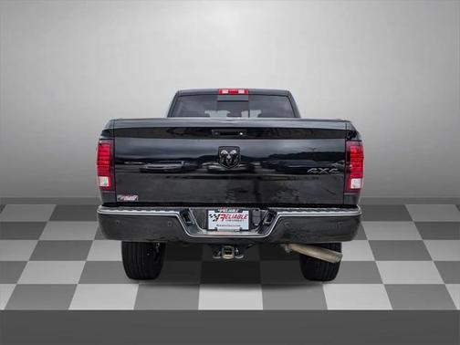2018 RAM 2500 Laramie Crew Cab 4x4 6'4' Box