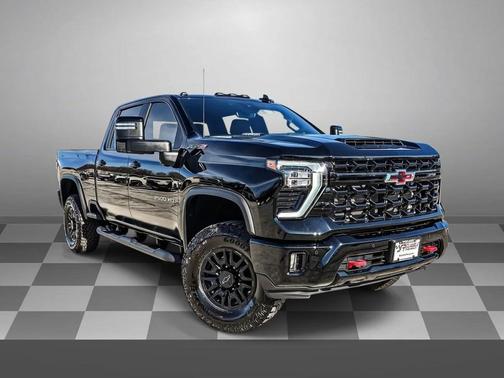 2025 Chevrolet Silverado 2500 4WD Crew Cab Standard Bed ZR2