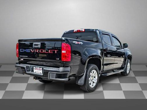Black 2022 Chevrolet Colorado LT