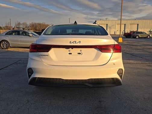 2024 Kia Forte LXS
