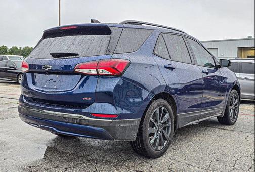 Blue Glow Metallic 2022 Chevrolet Equinox FWD RS