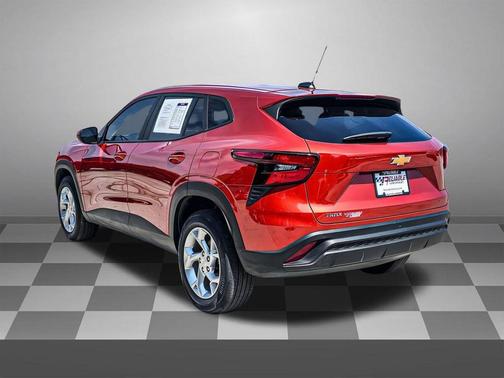 Cayenne Orange Metallic 2024 Chevrolet Trax LS