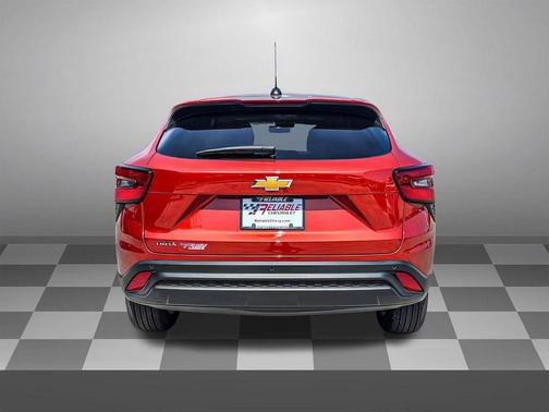 Cayenne Orange Metallic 2024 Chevrolet Trax LS