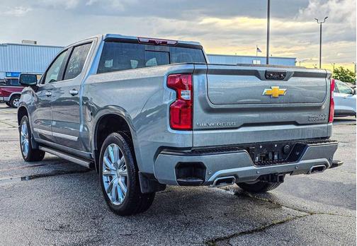 Sterling Gray Metallic 2026 Chevrolet Silverado 1500 High Country