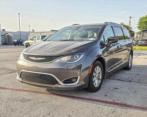 2018 Chrysler Pacifica Touring-L