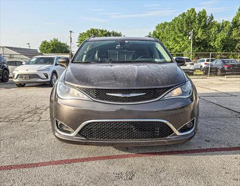 2018 Chrysler Pacifica Touring-L