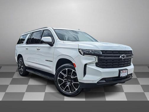 Summit White 2024 Chevrolet Suburban RST