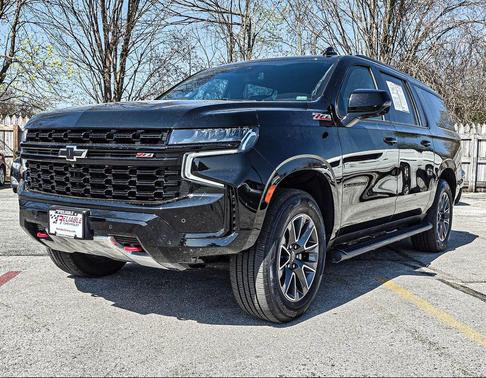 Black 2023 Chevrolet Suburban 4WD Z71