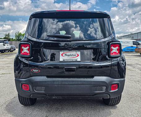 Black Clearcoat 2023 Jeep Renegade Altitude
