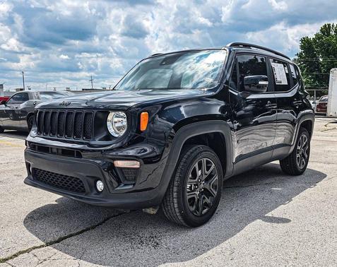 Black Clearcoat 2023 Jeep Renegade Altitude