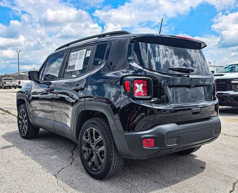 Black Clearcoat 2023 Jeep Renegade Altitude
