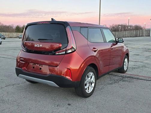 2024 Kia Soul LX