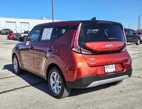 2024 Kia Soul LX
