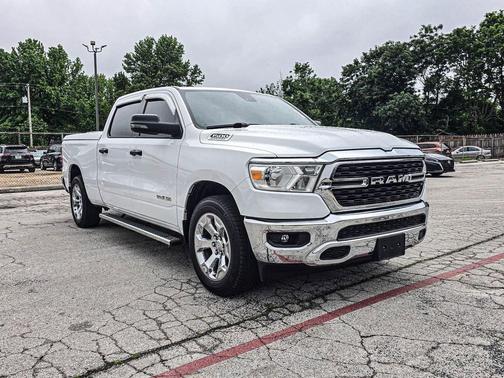 Bright White Clearcoat 2023 RAM 1500 Big Horn/Lone Star