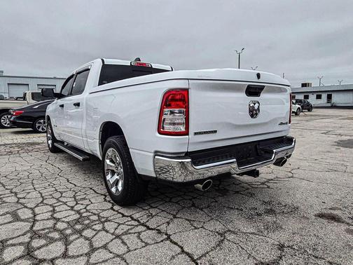 Bright White Clearcoat 2023 RAM 1500 Big Horn/Lone Star