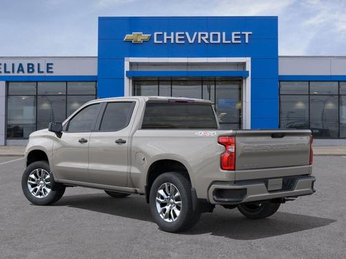 White Sands 2026 Chevrolet Silverado 1500 Custom
