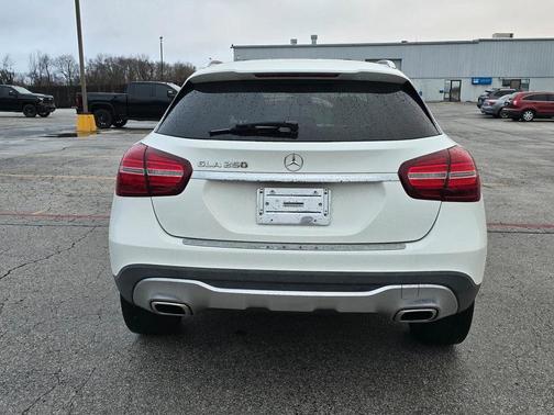 2019 Mercedes-Benz GLA 250 Base