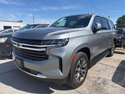 Sterling Gray Metallic 2023 Chevrolet Suburban LT