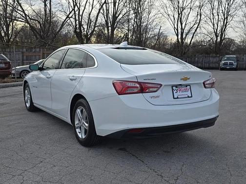 2022 Chevrolet Malibu FWD LT