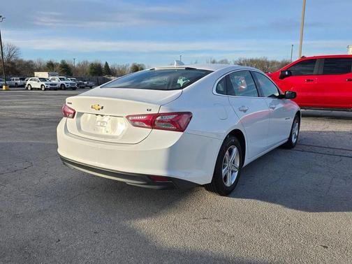 2022 Chevrolet Malibu FWD LT