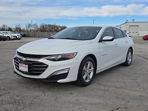 2022 Chevrolet Malibu FWD LT