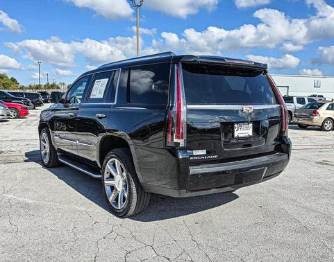 2016 Cadillac Escalade Luxury