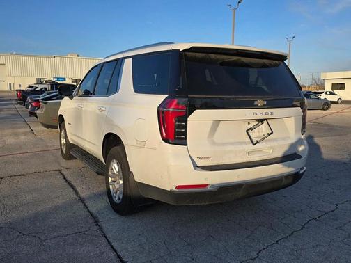 2025 Chevrolet Tahoe LS