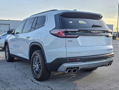 Summit White 2025 GMC Acadia FWD Elevation