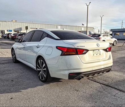 2020 Nissan Altima SR FWD