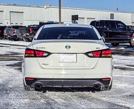 2020 Nissan Altima SR FWD