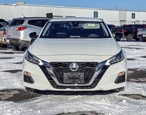 2020 Nissan Altima SR FWD