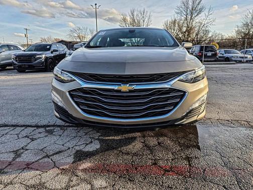 2022 Chevrolet Malibu FWD LT