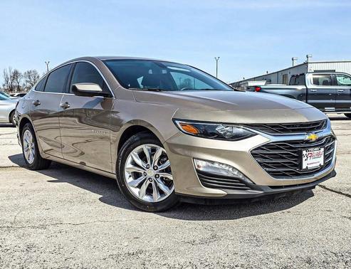 2022 Chevrolet Malibu FWD LT