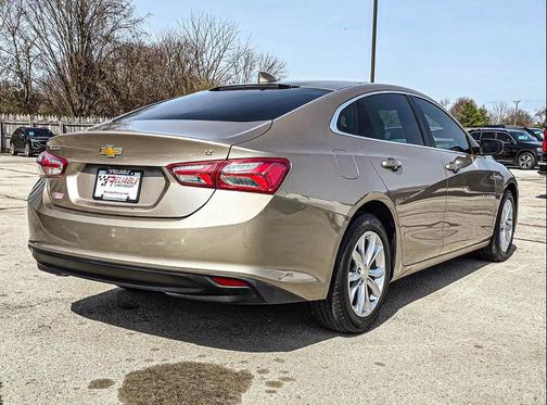 2022 Chevrolet Malibu FWD LT