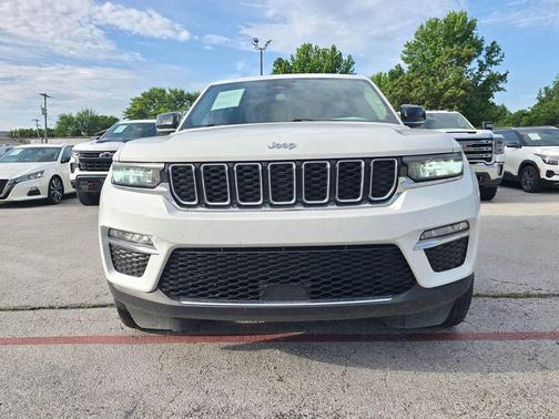 Bright White Clearcoat 2023 Jeep Grand Cherokee Limited