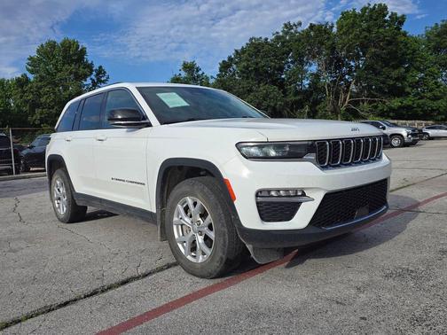 Bright White Clearcoat 2023 Jeep Grand Cherokee Limited