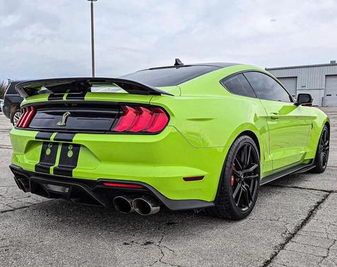 2020 Ford Shelby GT500 Base