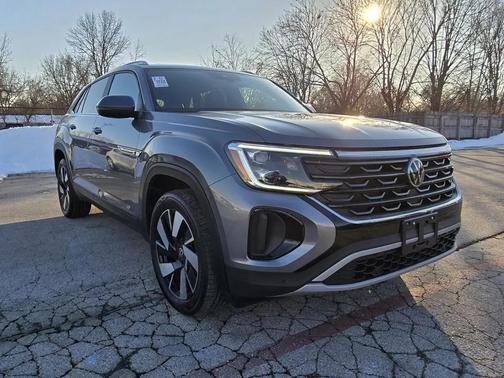 2025 Volkswagen Atlas Cross Sport 2.0T SE w/Technology 4MOTION