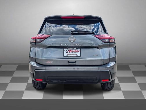 Gun Metallic 2025 Nissan Rogue SV