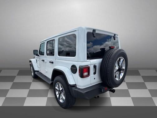 Bright White 2020 Jeep Wrangler Unlimited Sahara